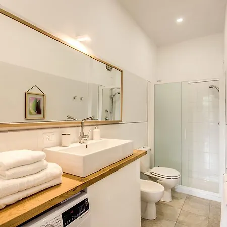 Downtown Srl - Waterfront Cinque Terre Apartment *