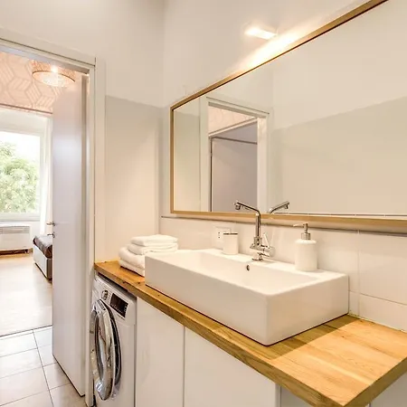 Apartment Downtown Srl - Waterfront Cinque Terre La Spezia