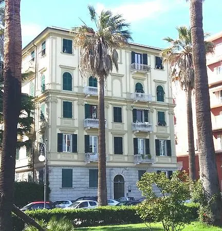 Downtown Srl - Waterfront Cinque Terre Apartment La Spezia