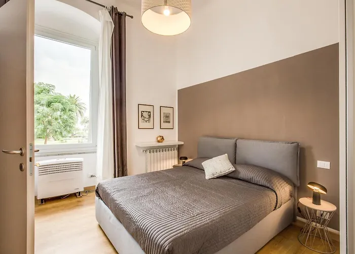 Apartment Downtown Srl - Waterfront Cinque Terre La Spezia